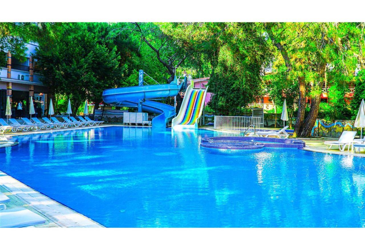 Festival Nature Hotel 케메르 외부 사진