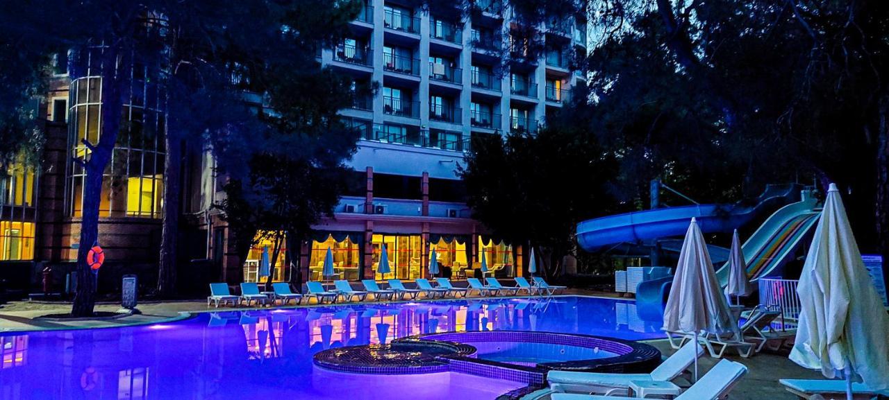 Festival Nature Hotel 케메르 외부 사진